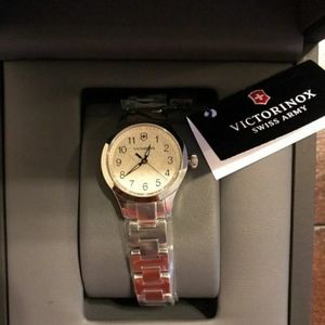 Victorinox Swiss Army Alliance XS Watch w/ White D